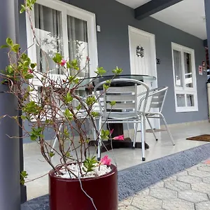 https://casa-acolhedora-a-beira-mar.santa-catarina-brasil.com