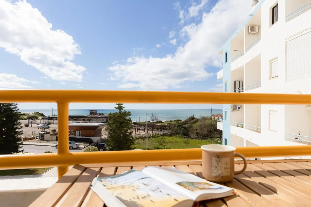 Max Crib - Seafront 2 Bedroom Apart With Ac And Private Parking In Armacao De Pera Apartment